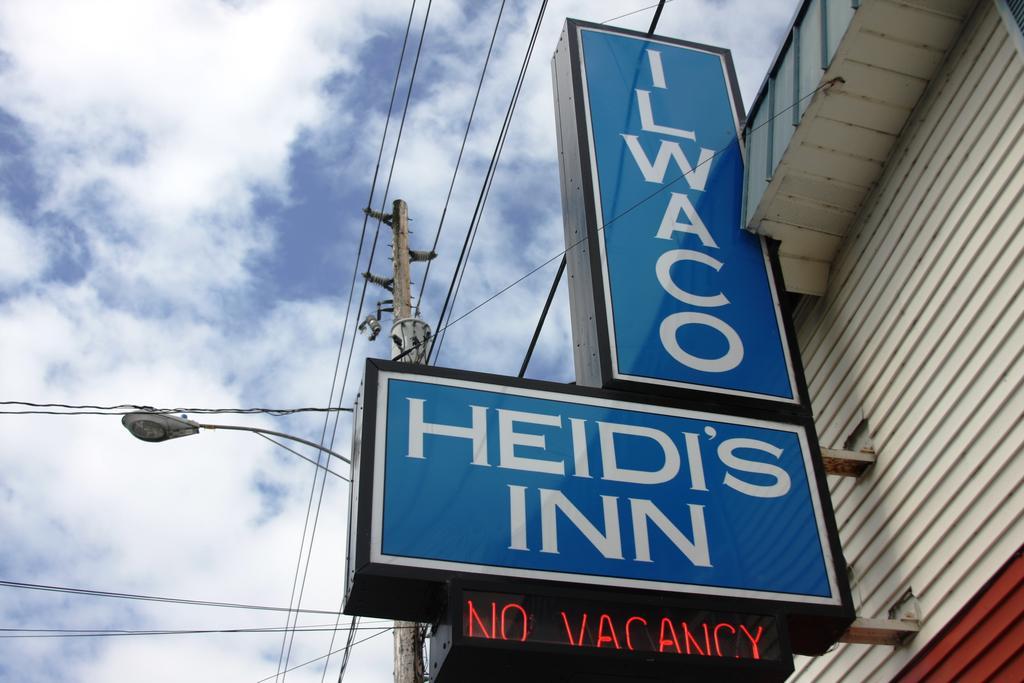Heidi's Inn Ilwaco Buitenkant foto