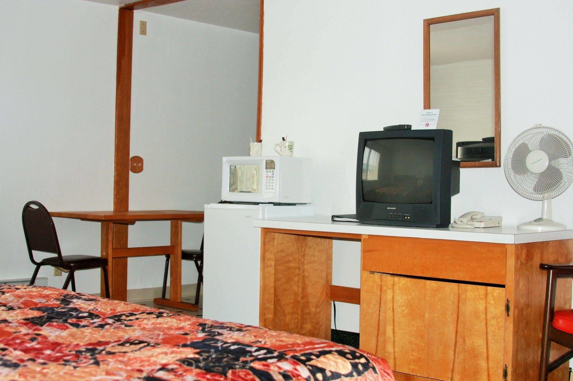 Heidi's Inn Ilwaco Buitenkant foto